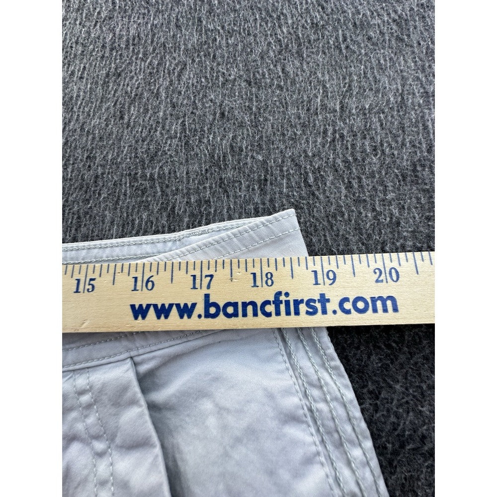 Eddie Bauer Shorts Womens Size 18 Light Gray Pockets Flat Front‎ Stretch Casual - Picture 6 of 11